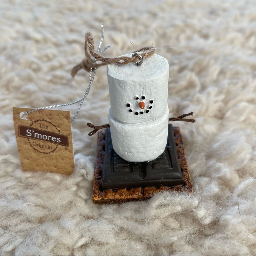 🎯 3 for $15: NWT S’mores snowman Christmas ornament